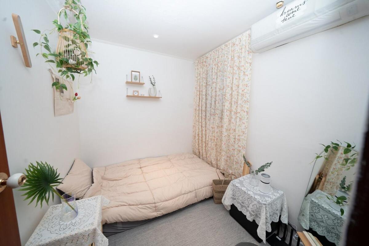 Apartment Flower House 102