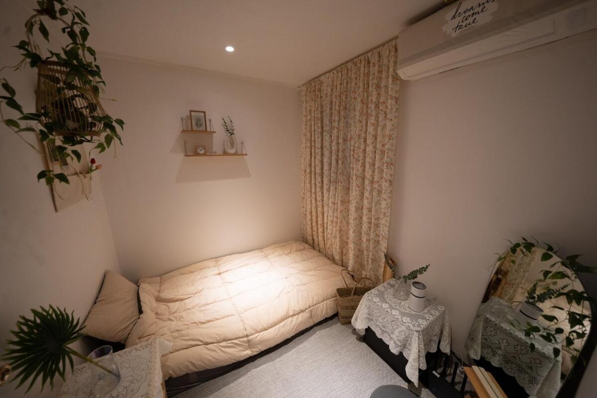 Flower House 102 Apartment *